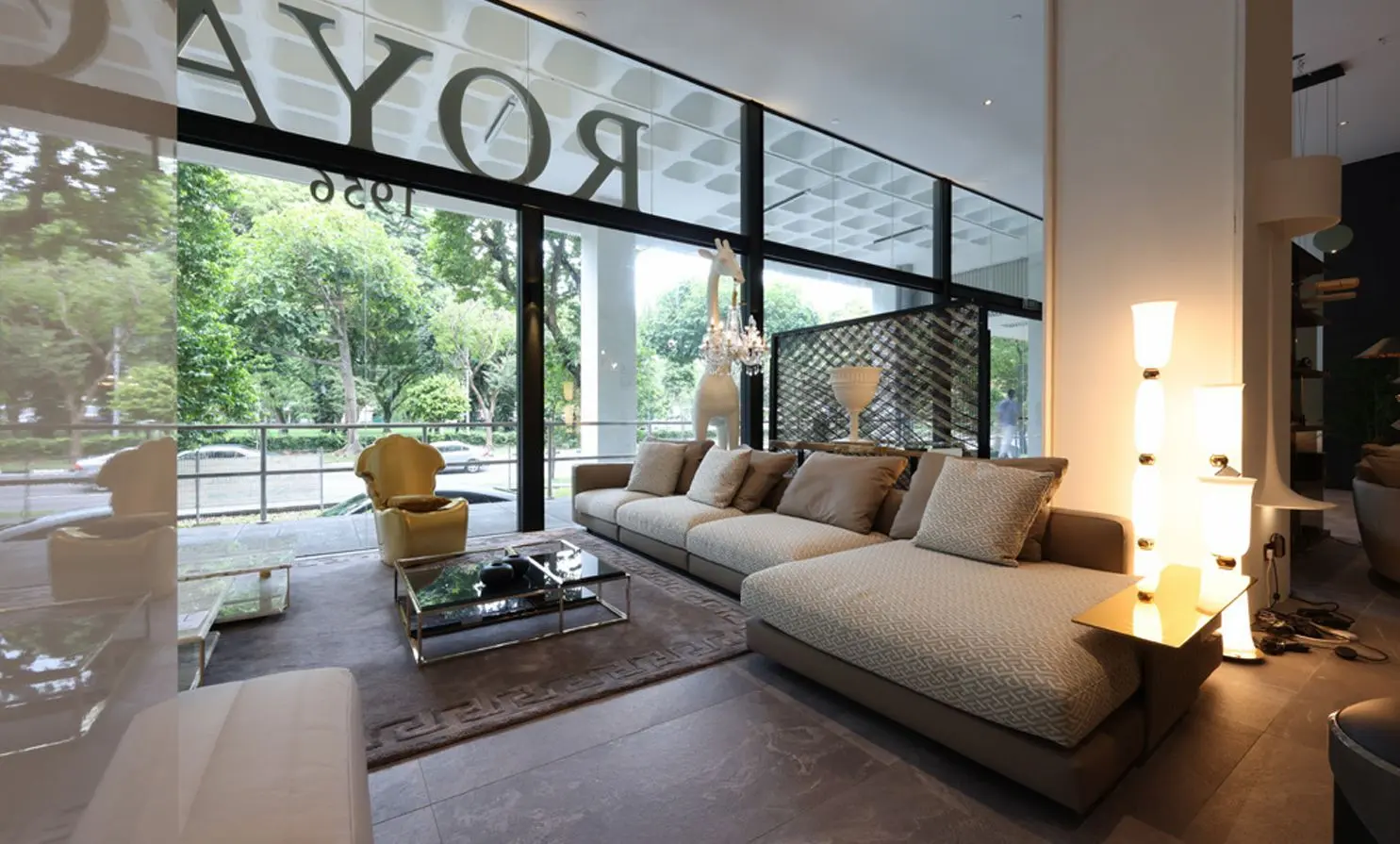 Royal Interiors